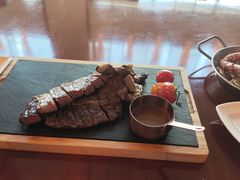 -东西风牛排馆周末烧烤自助(首都机场希尔顿店)