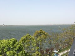 -上海滴水湖皇冠假日酒店