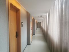 -秋果酒店(深圳福田口岸保税区店)