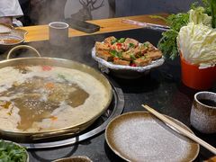 -顶顶汤火牛排火锅·经典铜锅涮肉