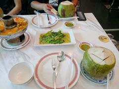 -光海鲜鱼翅餐厅(叻差拉披色路店)
