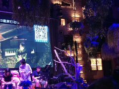 -临界音乐酒馆·小龙虾·江湖菜(华熙LIVE·鱼洞店)