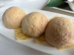 雪影焗松子叉烧包-天龙轩(香港丽思卡尔顿酒店)