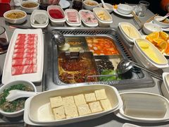 -海底捞火锅(曹安公路店)