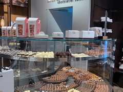 面包甜点陈列柜-Laderach 莱德拉(上海环贸iapm店)