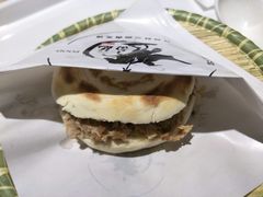 一口香肉夹馍-白起肉夹馍