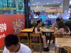 大堂-怪噜范·老贵阳街头名小吃(鸿通城店)