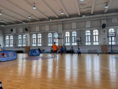 -育华篮球培训(新华路校区)