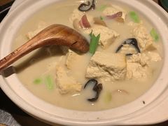 土家手掰柴火豆腐-吃饭皇帝大(解放西路店)