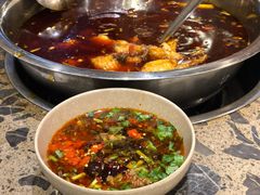 -肖肖酸萝卜鱼火锅(总店)