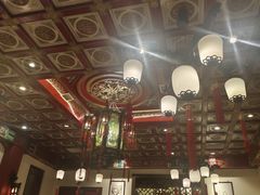 -梅龙镇酒家(南京西路总店)