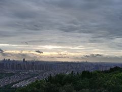 -灵岩山风景区