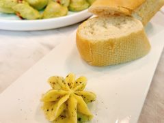 -La Mer Restaurant & Lounge