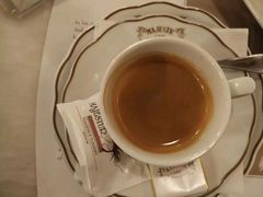 -Majestic Café