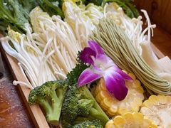 -老鼎万春卤菜(五代传承创始老店)