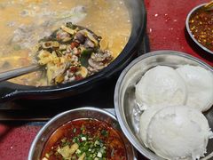 馒头-老杨砂锅鱼庄