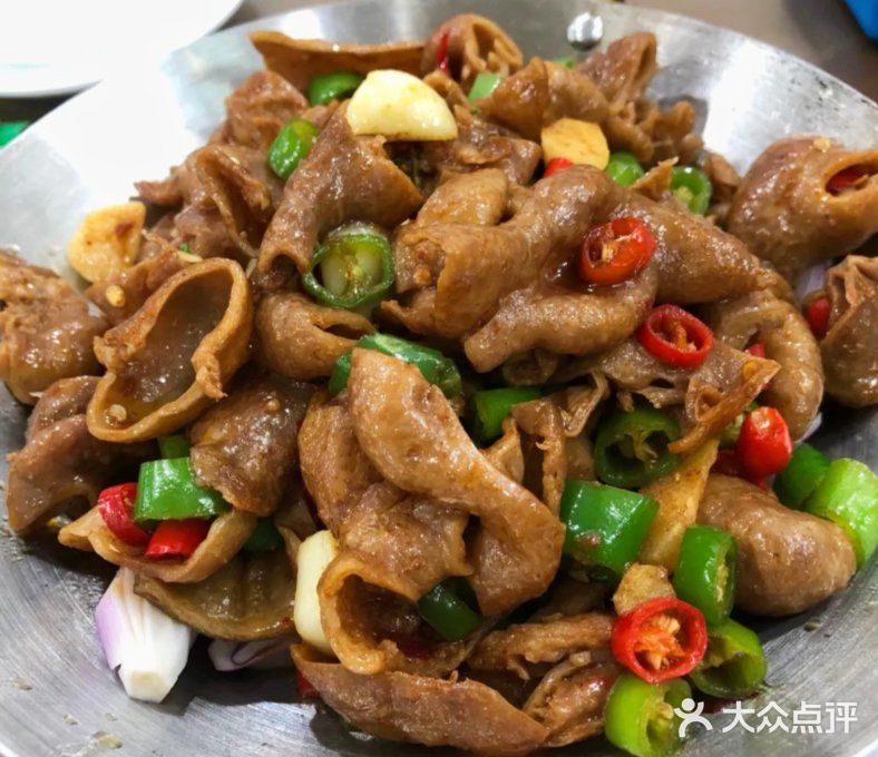  在博鳌吃了好几家湘菜，就这家最正宗！听老板说