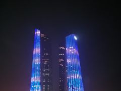 -南京眼步行桥