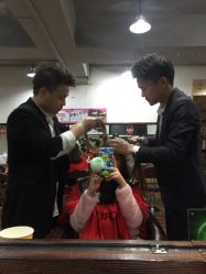 -镁连社·美联社