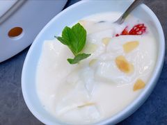 草莓杏仁豆腐-江南里·新浙菜(苏州大悦城店)
