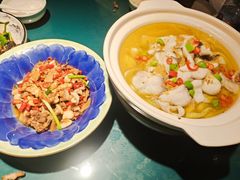 金浩茶油炒仔鸡-呷湘厨·鱼汤捞饭·剁椒鱼头·辣椒炒肉(国家会展中心店)