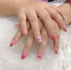 -悦指间美甲美睫