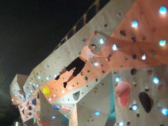 -滨江攀岩