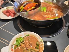 -由衷贵州酸汤牛肉火锅(新桥店)