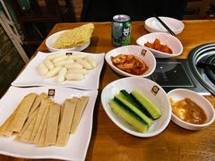 -喇喇排骨火锅·传统韩式脊骨汤(望京西园总店)