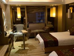 -南京双门楼宾馆(盐仓桥地铁站阅江楼店)