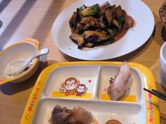 -关东小磨东北菜(上海长风大悦城店)
