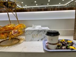 -镁连社·美联社