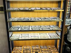-优医视平价眼镜蔡司依视路折扣工厂店(十里堡店)