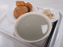 豆汁儿-老磁器口豆汁店(天坛店)