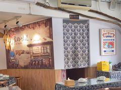 大堂-八两八金·莱芜特色炒鸡(市南漳浦路店)