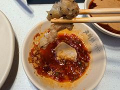 -老牌坊云南鱼豆花火锅(哈西万达店)