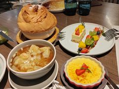 -港丽餐厅(来福士店)
