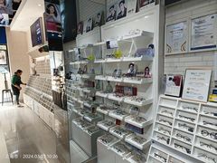 -诺柯视眼镜-蔡司依视路官方工厂店(淞南一店)