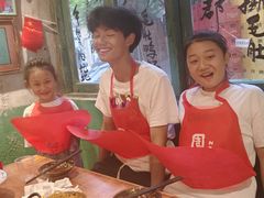 -周小明火锅(黑金冠社区店)