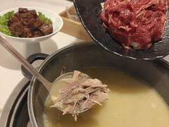 -汤宴·参须肚包鸡(南京路店)