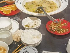 -渔语鱼新川菜Bistro(万象天地店)