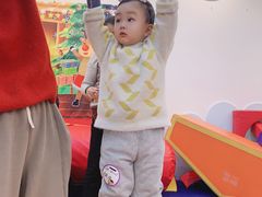 -乐之童成长中心(颍州万达店)