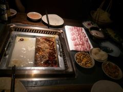 -老牌坊云南鱼豆花火锅(哈西万达店)