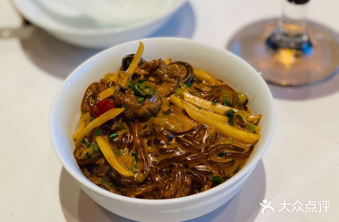 新荣记(中心大道店)-沙蒜烧豆面-菜-沙蒜烧豆面图片-台州美食-大众