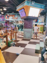 -卡通尼乐园(龙湖六合天街店)