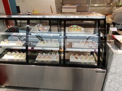 面包甜点陈列柜-火锅岛潮牌自助餐厅(天津天佑城店)