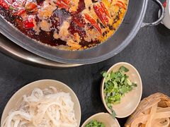 -四小区火锅·巷子里的重庆火锅(花照壁店)