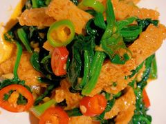 菠菜拌面筋-东方亚克西餐厅(西康路店)