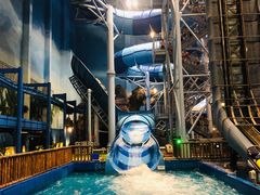 -青岛东方影都融创水世界