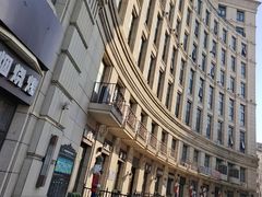-鲁邦国际风情街(麦世达韩国精品百货店)